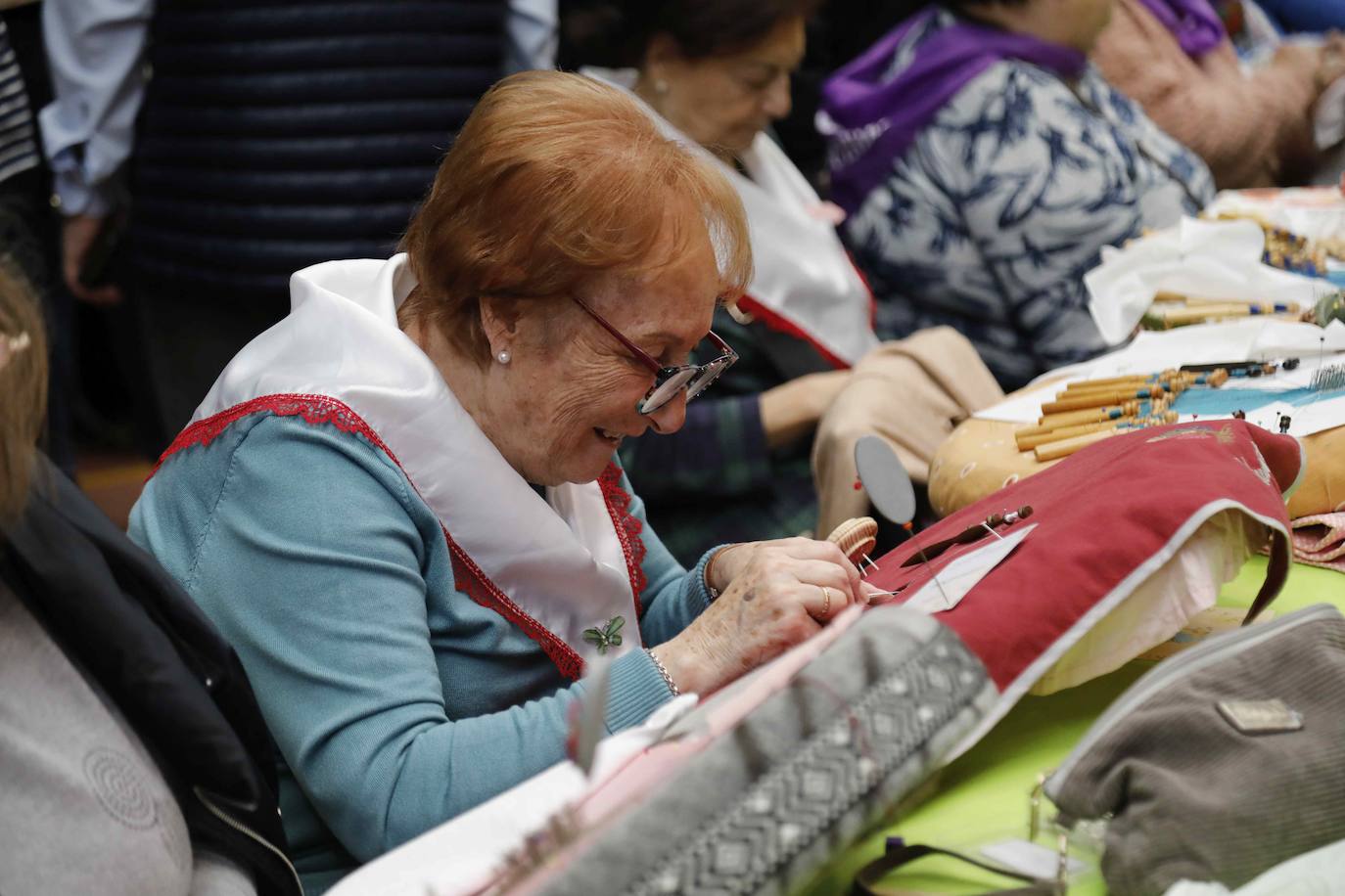 El Encuentro de Encajeras de Cogeces del Monte, en imágenes