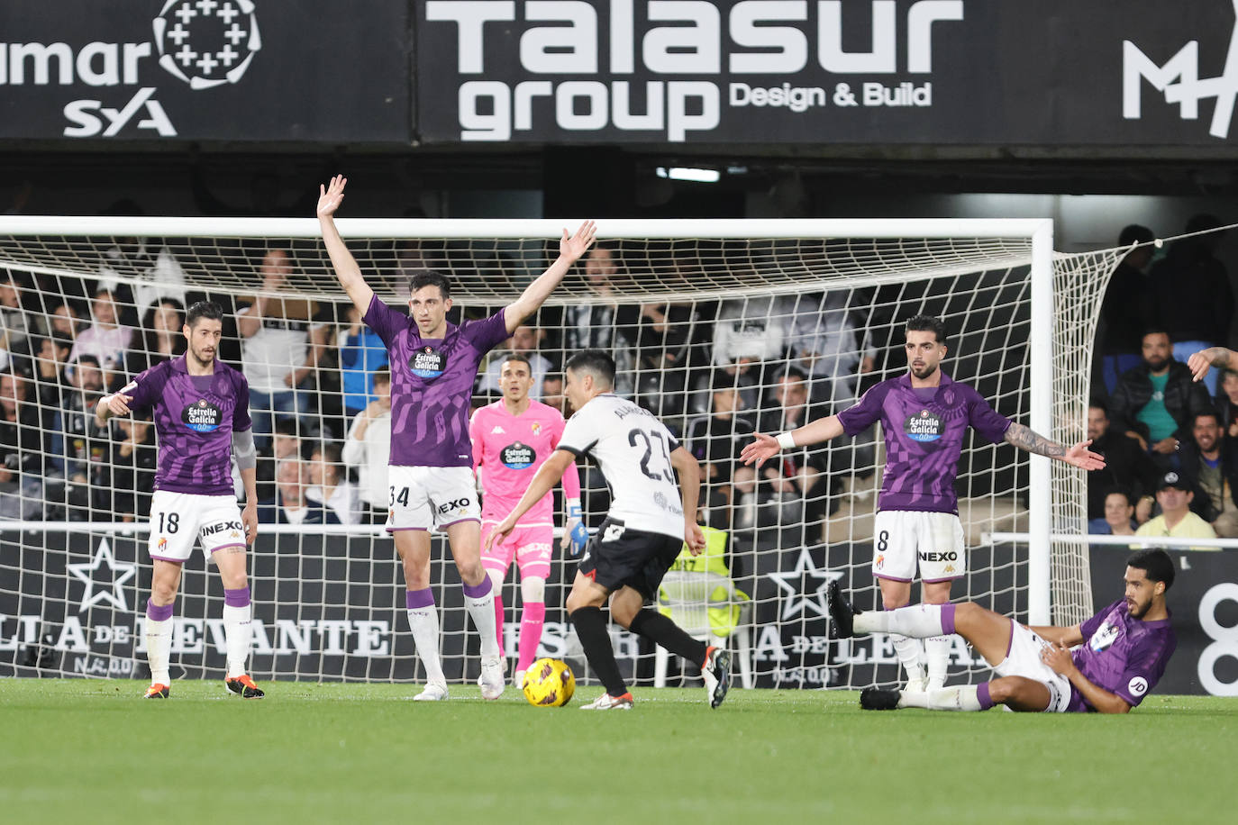 La victoria del Real Valladolid en Cartagena, en imágenes