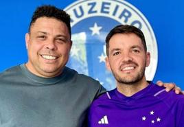 Ronaldo y Nicolás Larcamón, tras fichar el técnico por el Cruzeiro.