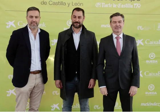 Varios ponentes posan en el photocall