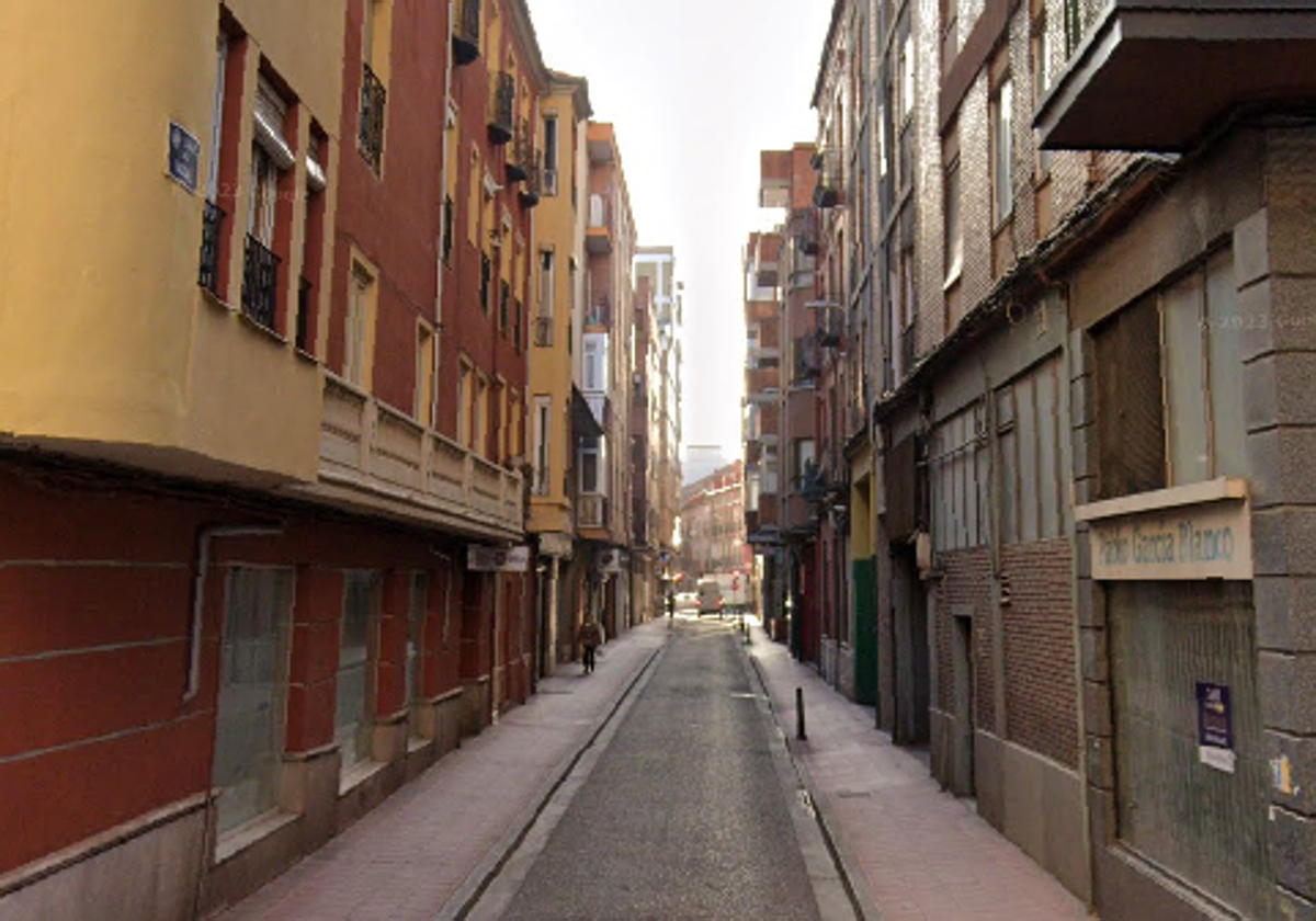 Calle Nogal, situada entre Panaderos y Labradores