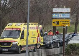 Ambulancia y Policía Local movilizados por un aviso por un accidente de tráfico en Segovia.