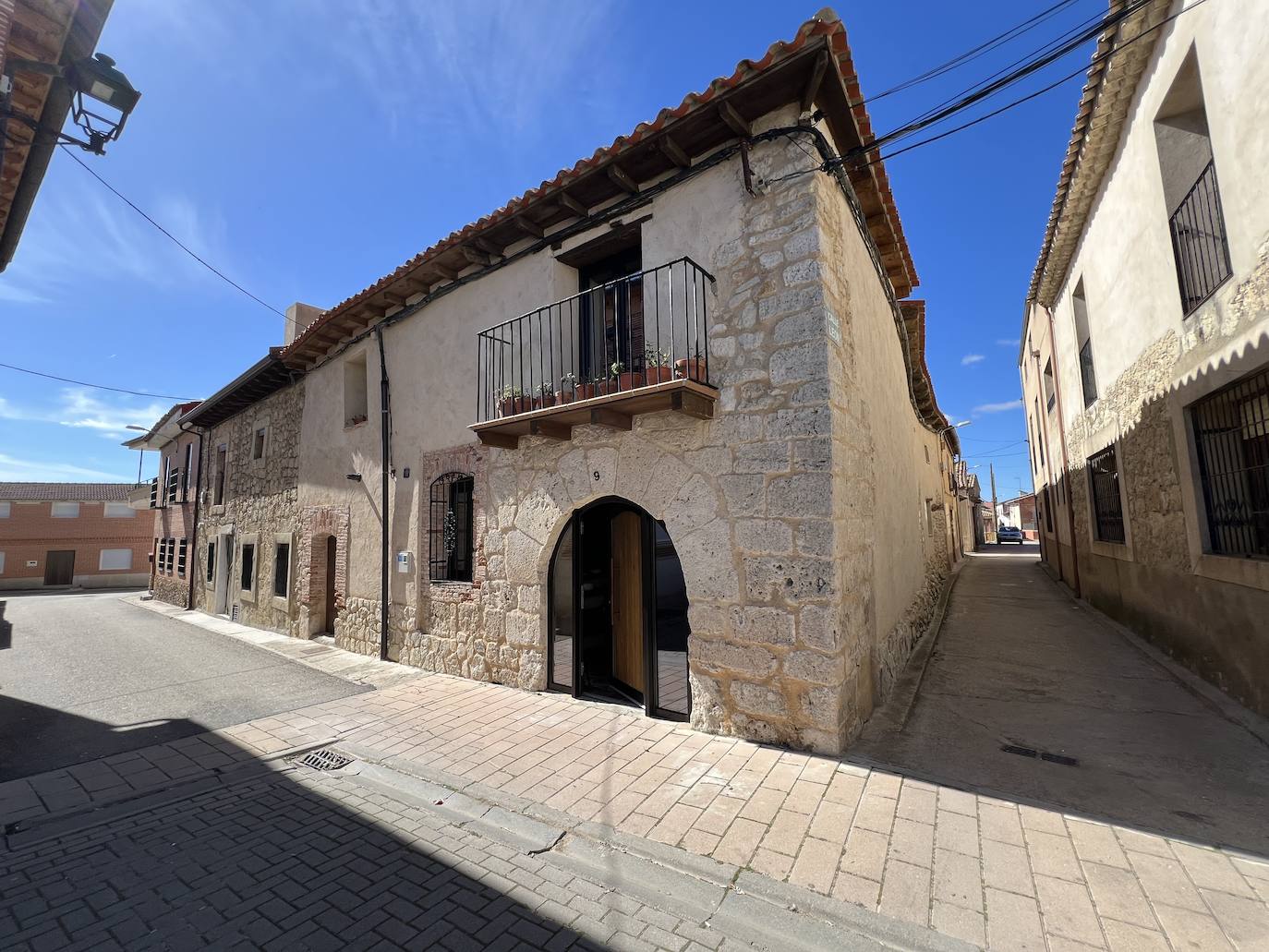 Una casa del siglo XV restaurada y modernizada