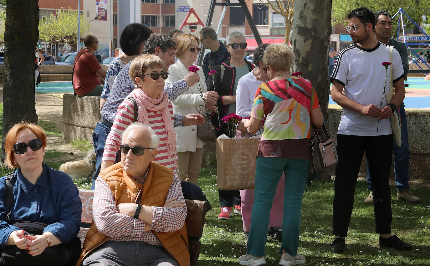 Palencia rememora la II República en torno al Monumento de la Carcavilla