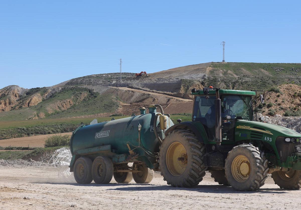 La cantera abandonada en Monzón revive con las obras del Ave