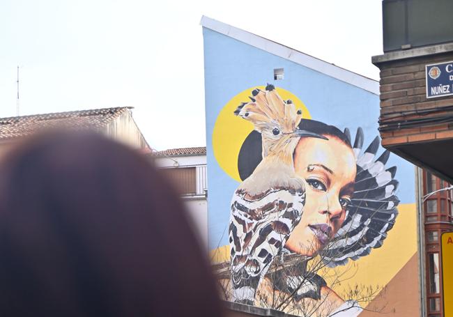 El mural de Eva Mena en la calle López Gómez.