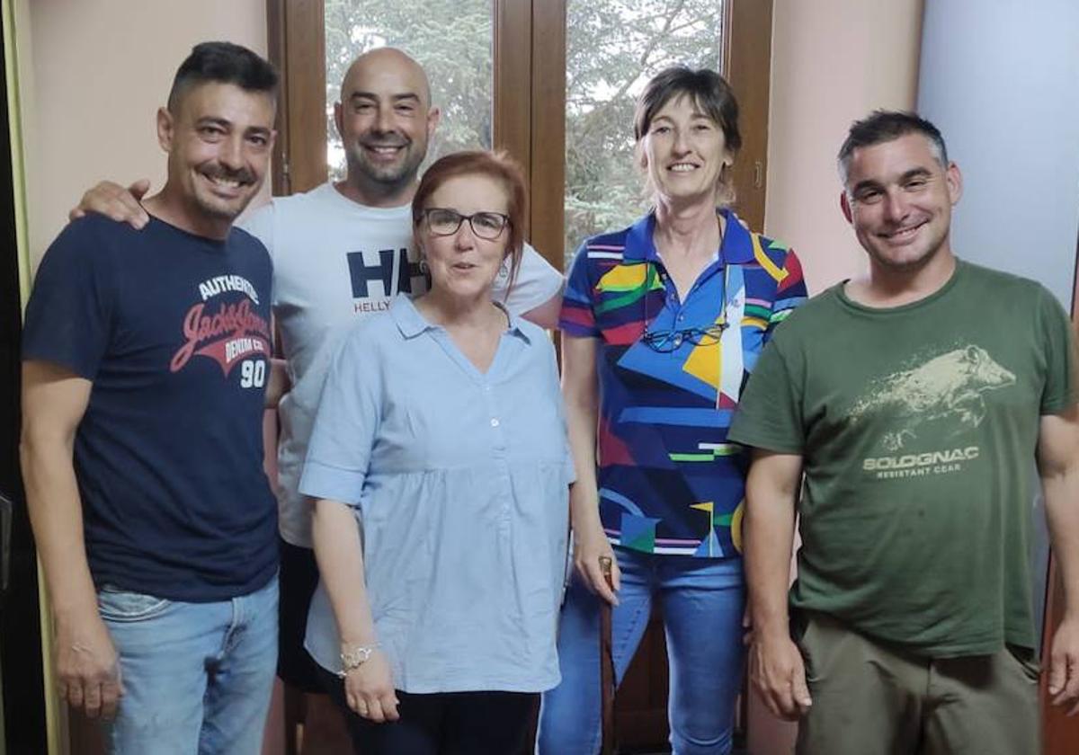 Dimiten dos ediles de Villamediana «porque el Ayuntamiento se gobierna por whatsapp»