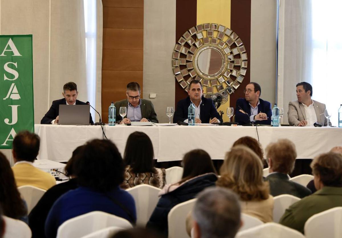 Asaja se desmarca del acuerdo con el Ministerio por «coherencia y seriedad»