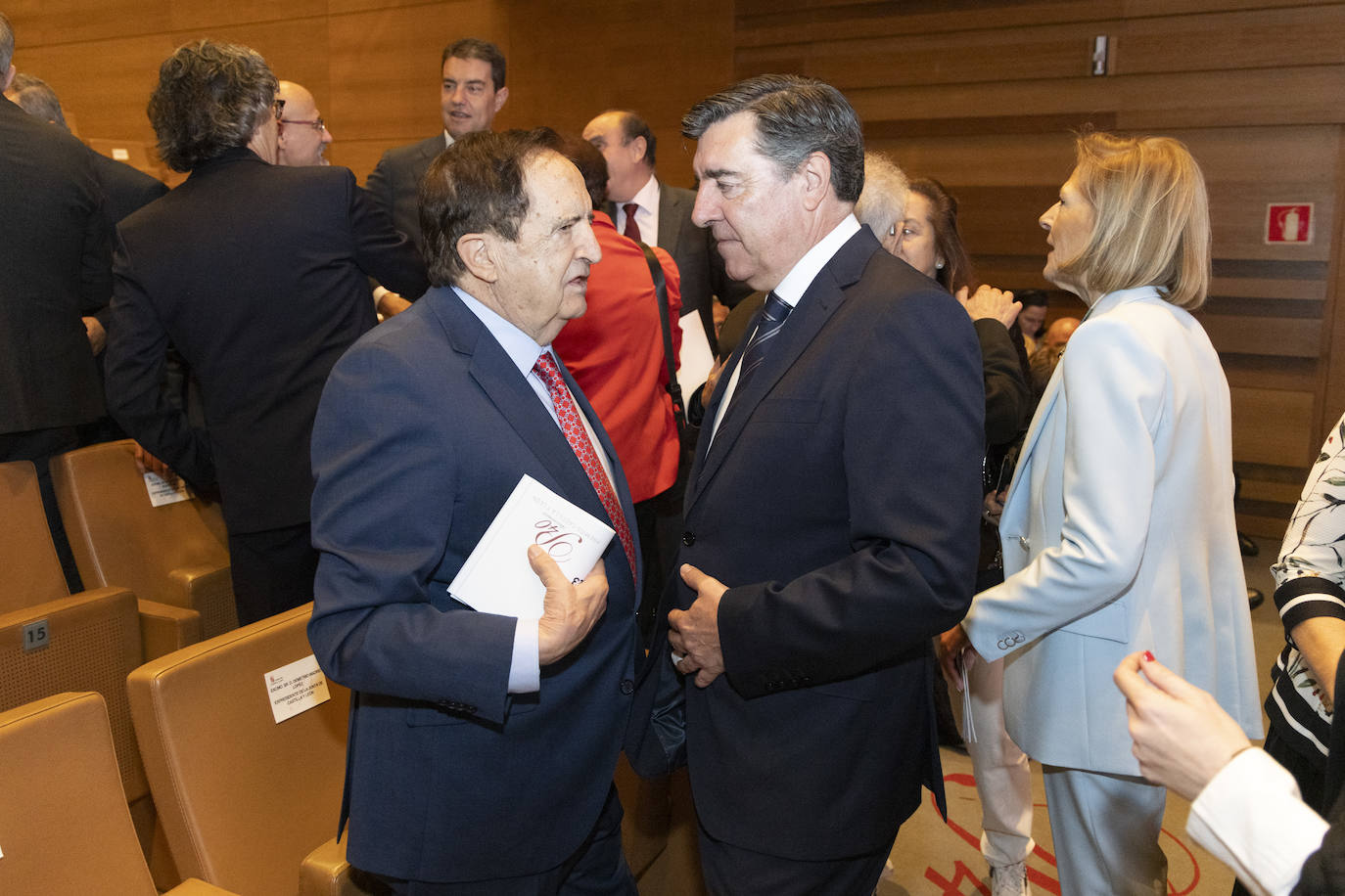 El ex presidente de la Junta, Juan José Lucas y José Antonio Bermúdez de Castro, diputado nacional del Partido Popular. 