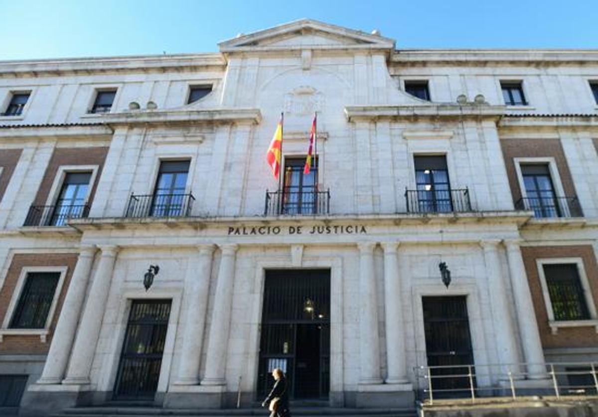 Fachada de la Audiencia de Valladolid, en una imagen de archivo.