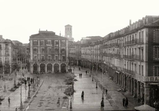 Plaza del mercado de Valladolid en 1910.