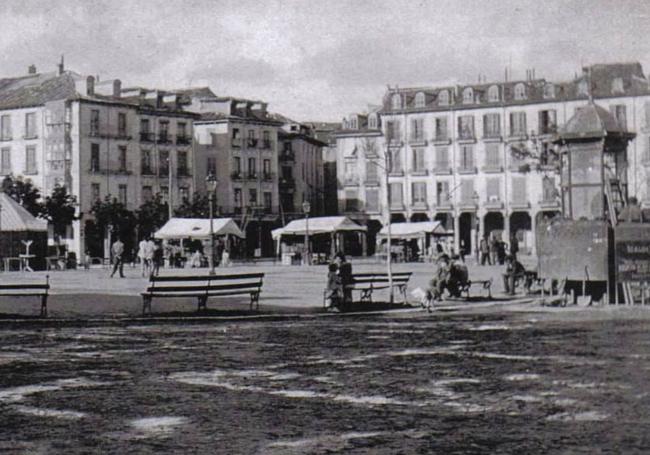 Plaza Mayor de Valladolid a finales del siglo XIX.