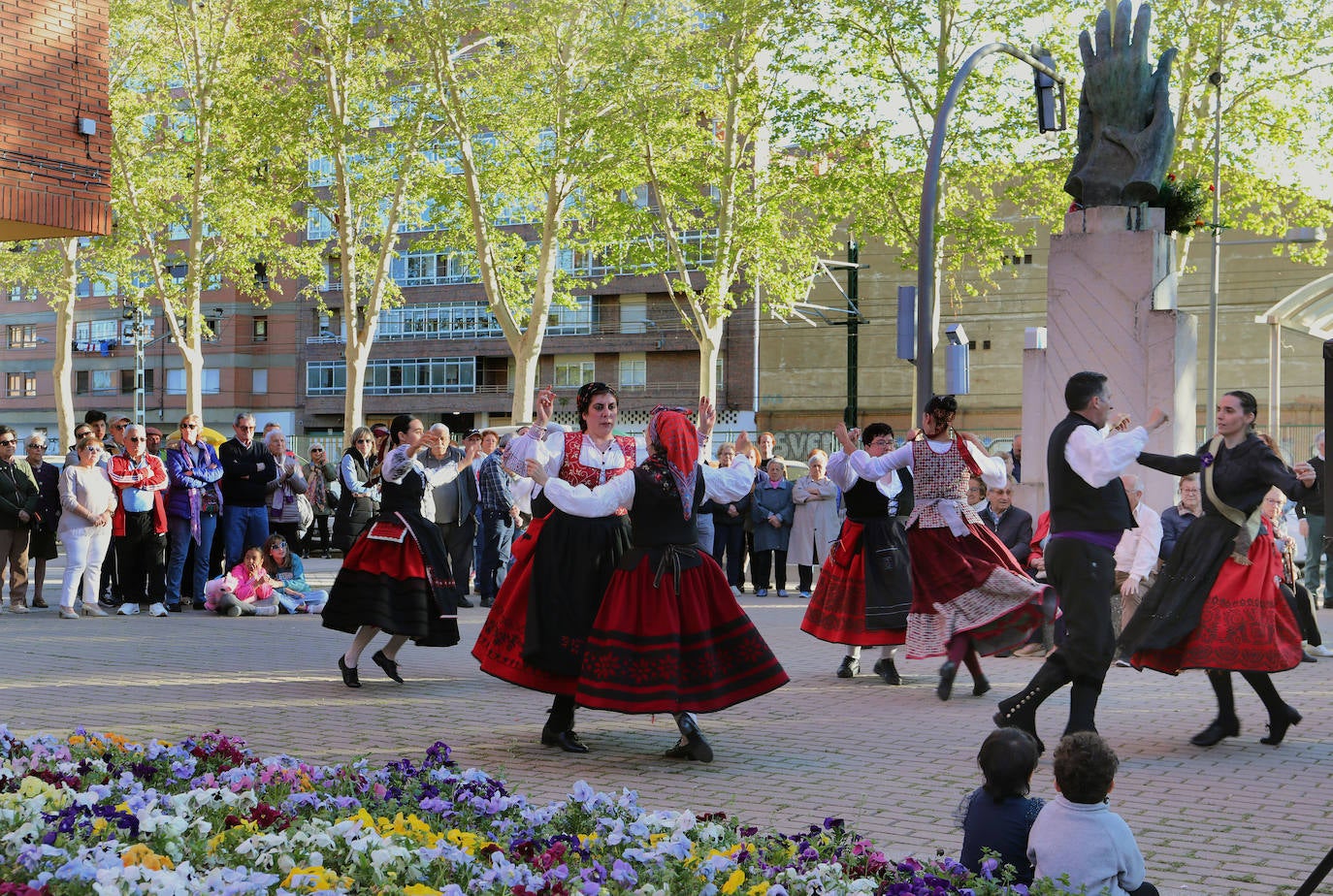 Pan y Guindas homenajea a los comuneros de Castilla