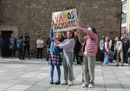 Los vecinos de Bembibre se volcaron en la grabación del video que les dio el pase para convertirse en participantes de 'El Grand Prix del Verano'.