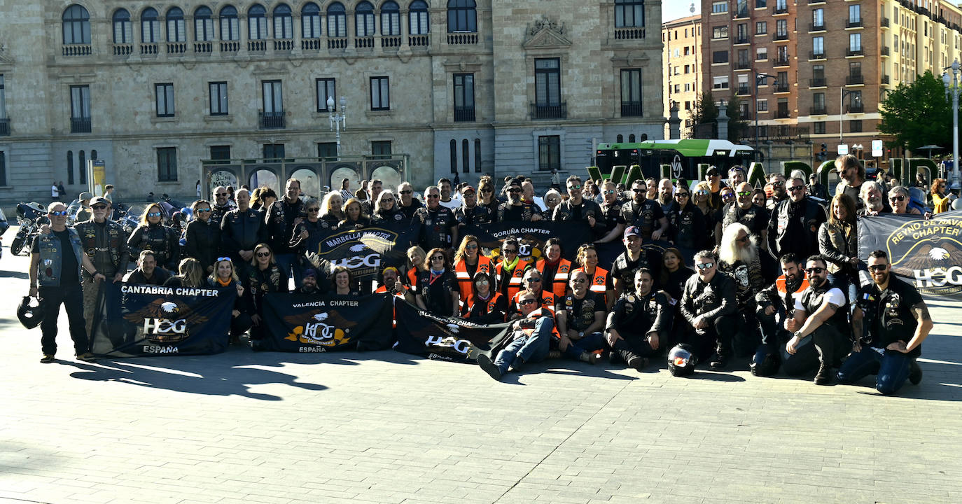 Las imágenes de la concentración de Harleys en la plaza Zorrilla de Valladolid