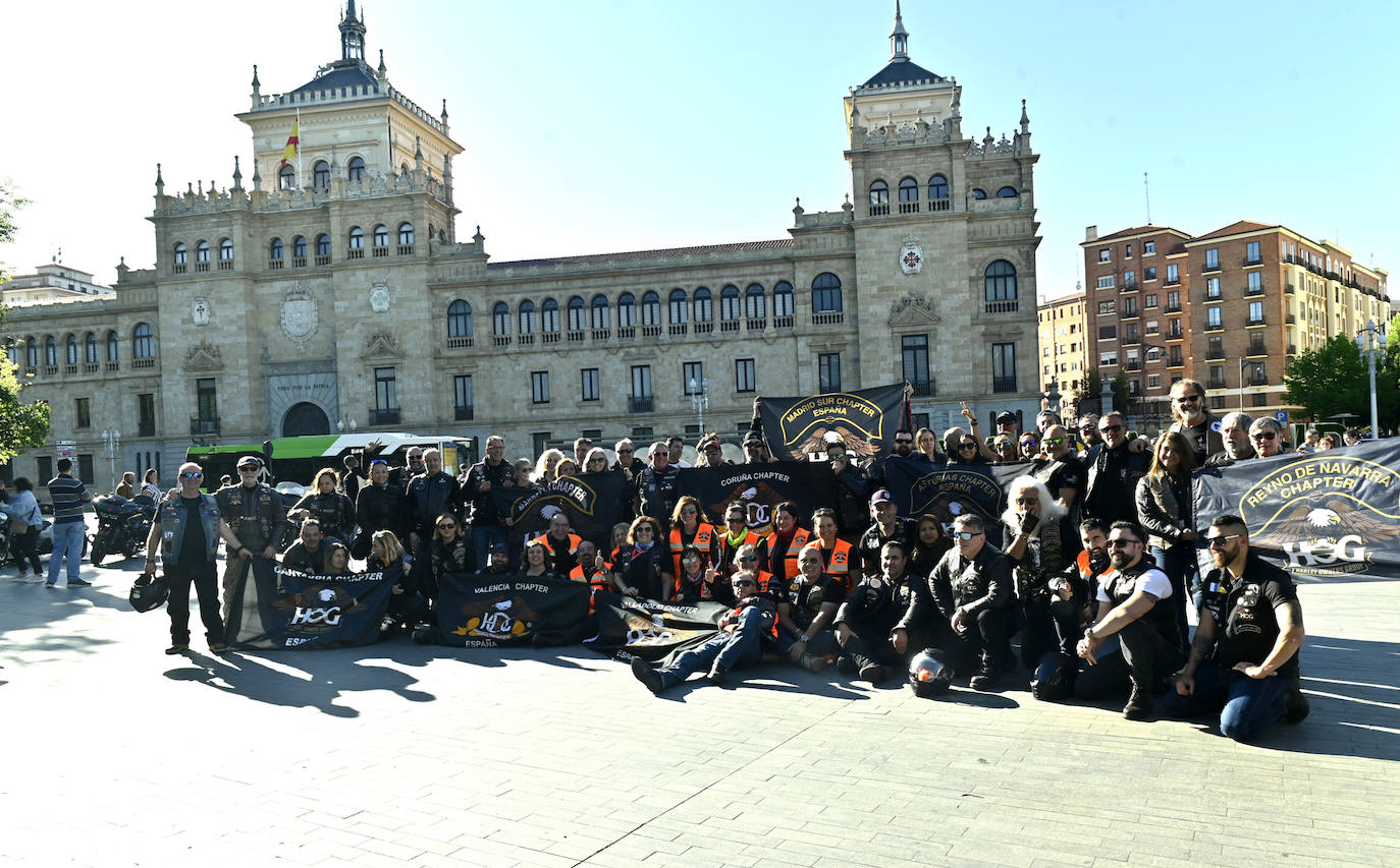 Las imágenes de la concentración de Harleys en la plaza Zorrilla de Valladolid