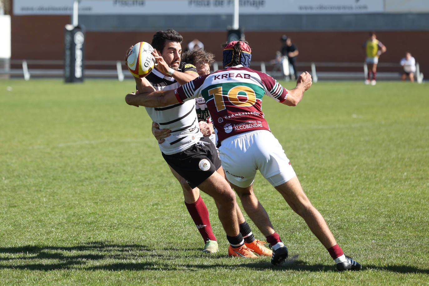 El partido de rugby entre El Salvador y el Alcobendas, en imágenes