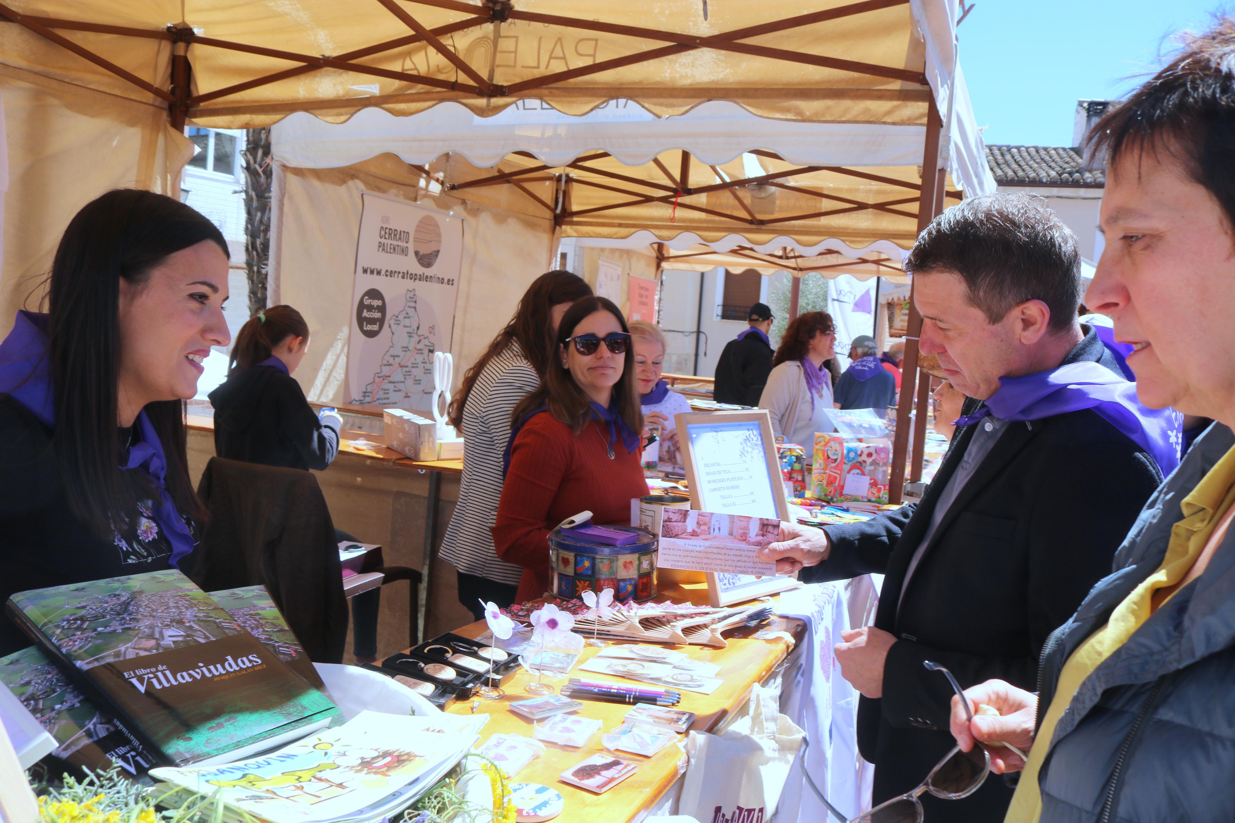 IV Feria de Exaltación de las Lilas en Villaviudas