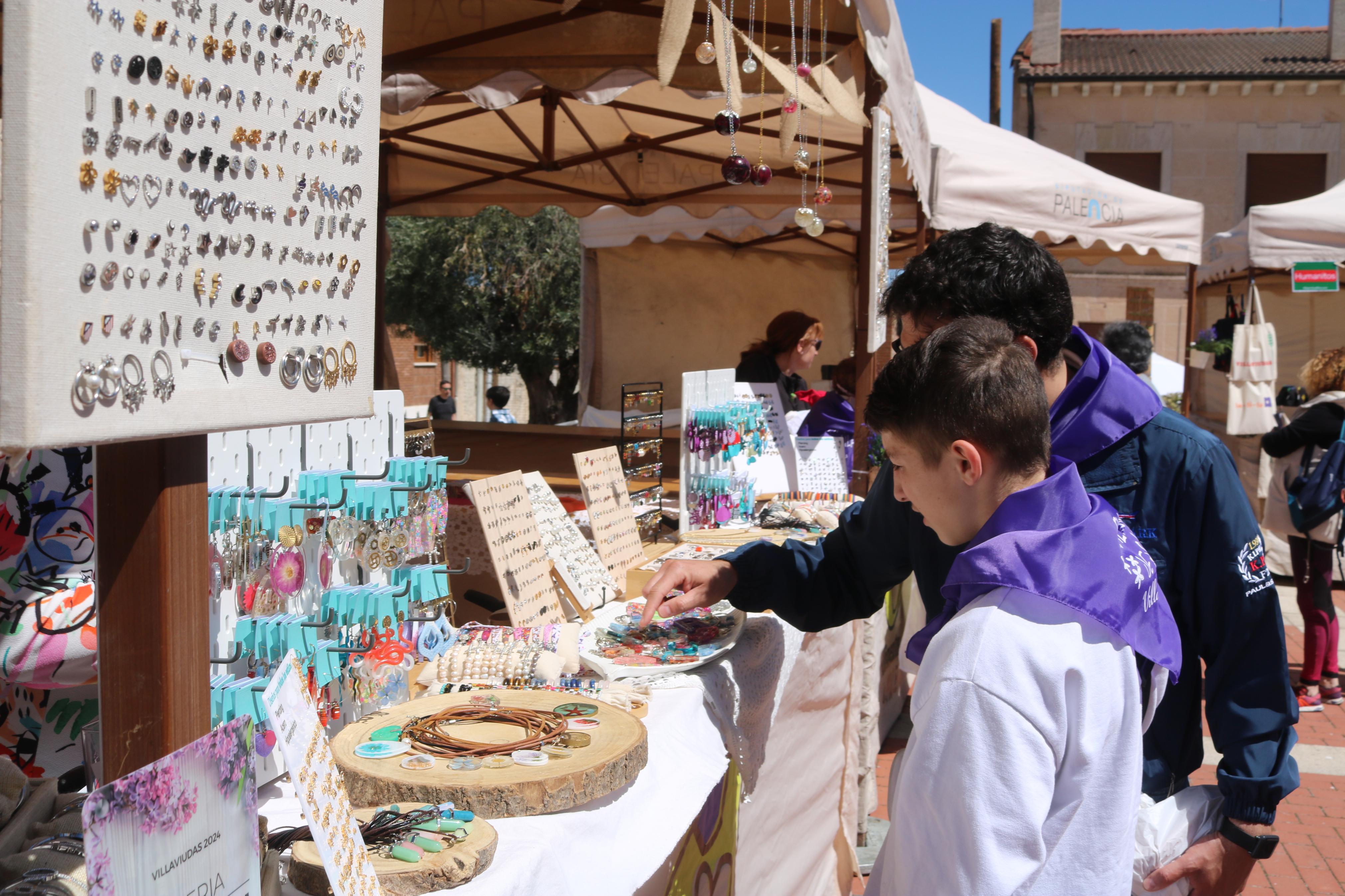 IV Feria de Exaltación de las Lilas en Villaviudas