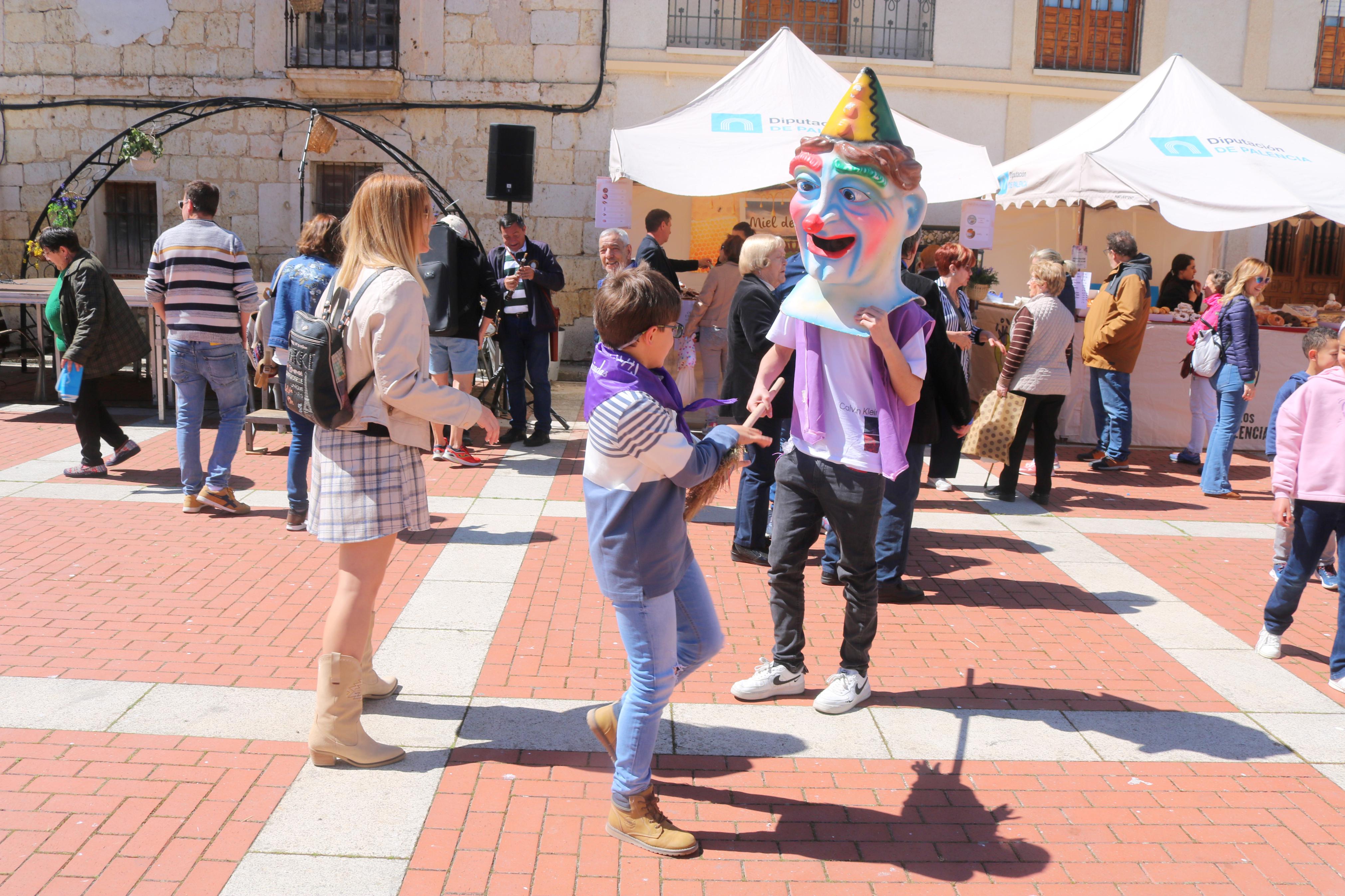 IV Feria de Exaltación de las Lilas en Villaviudas