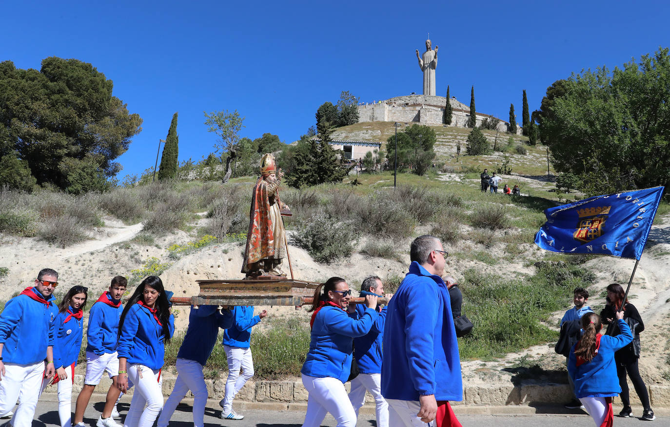 La pedrea de Cristo aúna tradición y el arte de coger bolsas