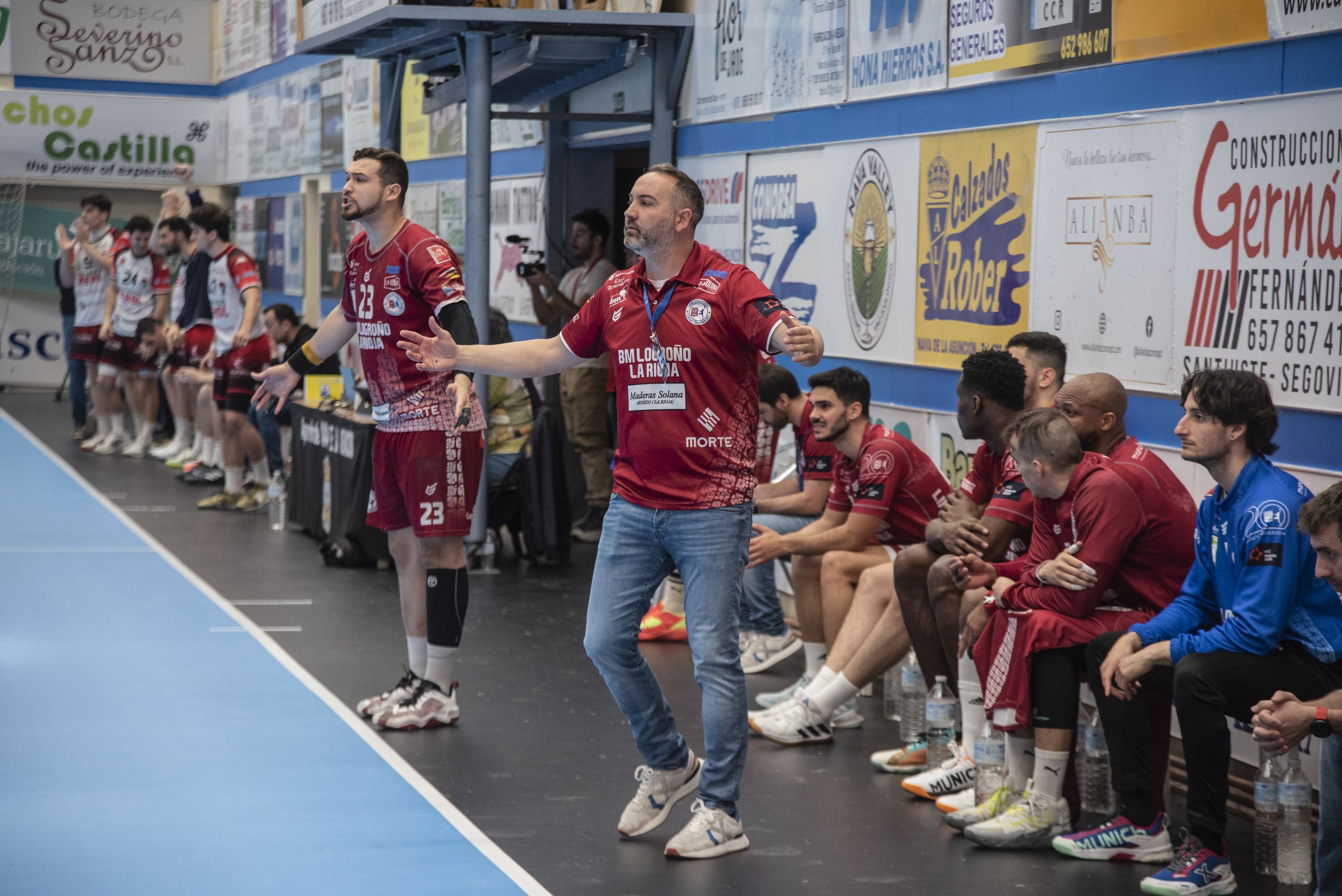 La derrota del Nava ante el Logroño, en imágenes