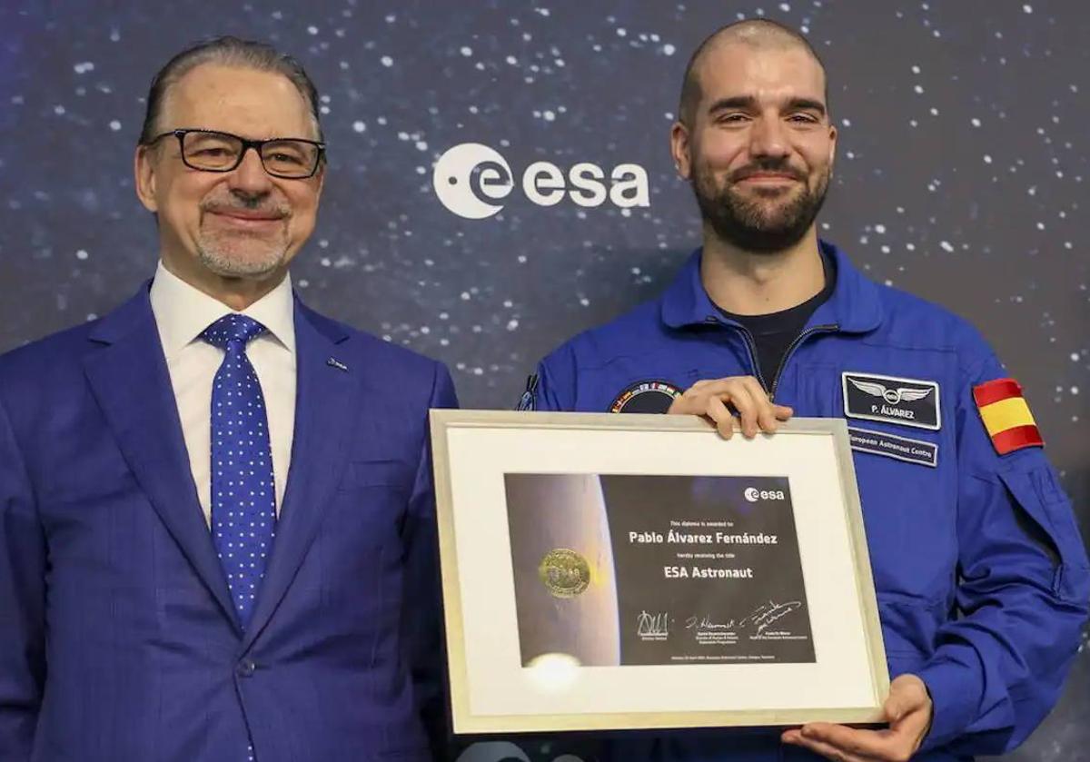 El astronauta leonés Pablo Álvarez se gradúa y espera ya su primera misión al espacio