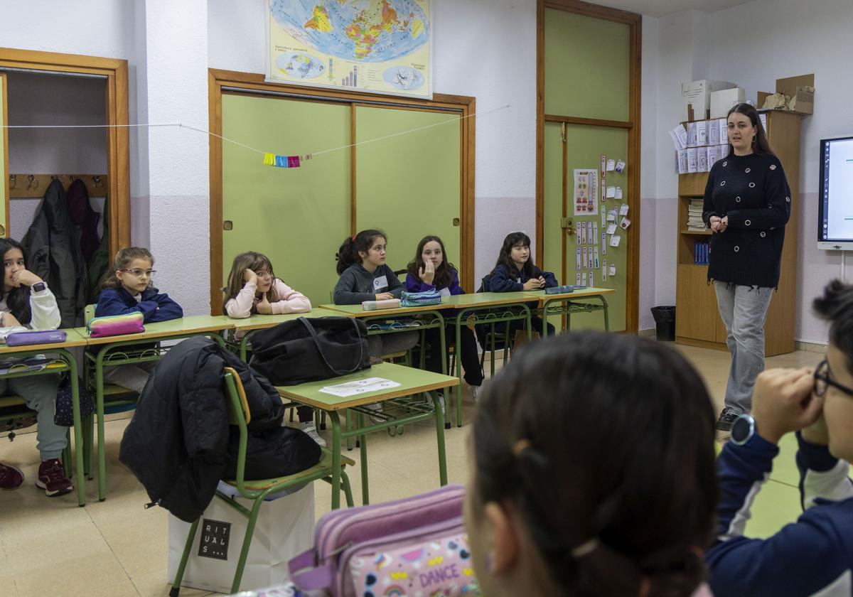 Alumnos durante una clase.