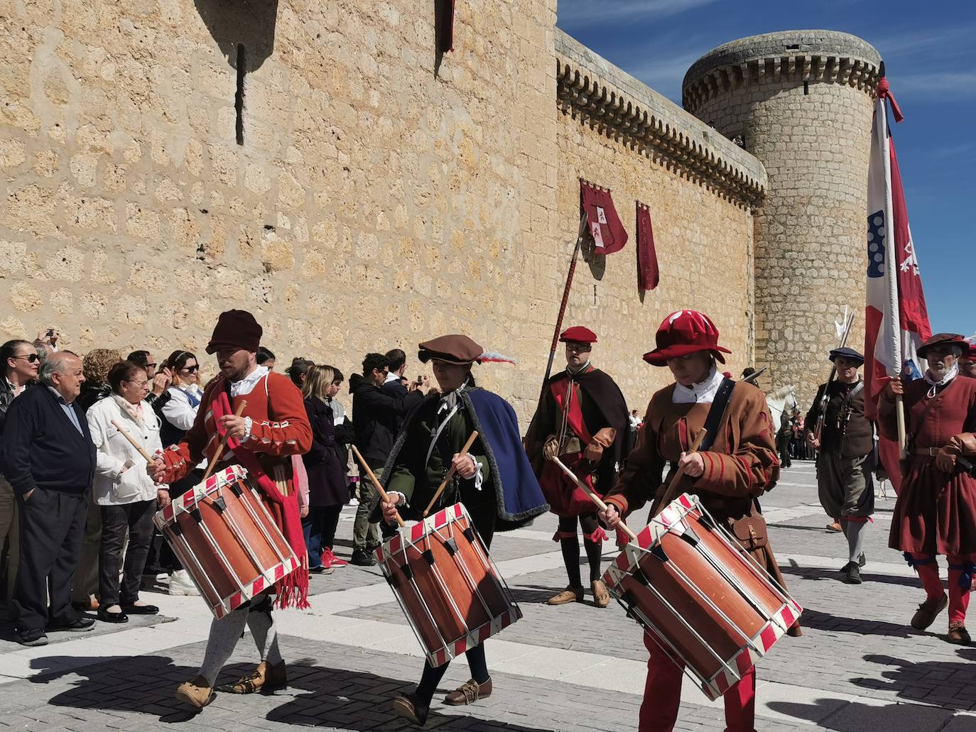 Éxito de público en el Mercado Comunero de Torrelobatón