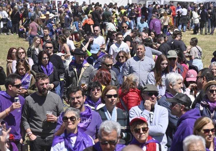 Los asistentes a Villalar, en una imagen recogida durante la mañana.