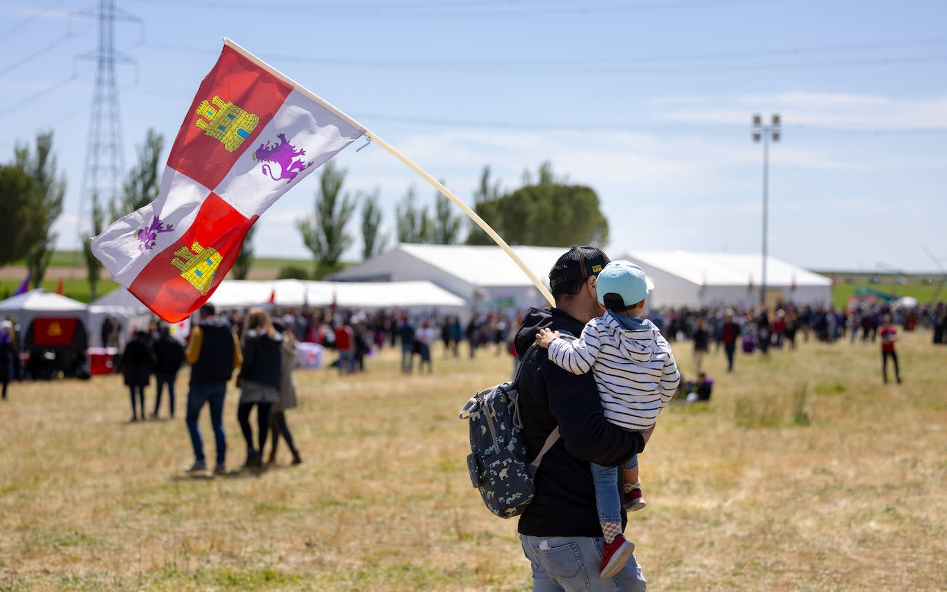 Políticos de todo signo se dan cita en Villalar de los Comuneros