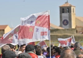 Banderas de Castilla y León en Villalar.