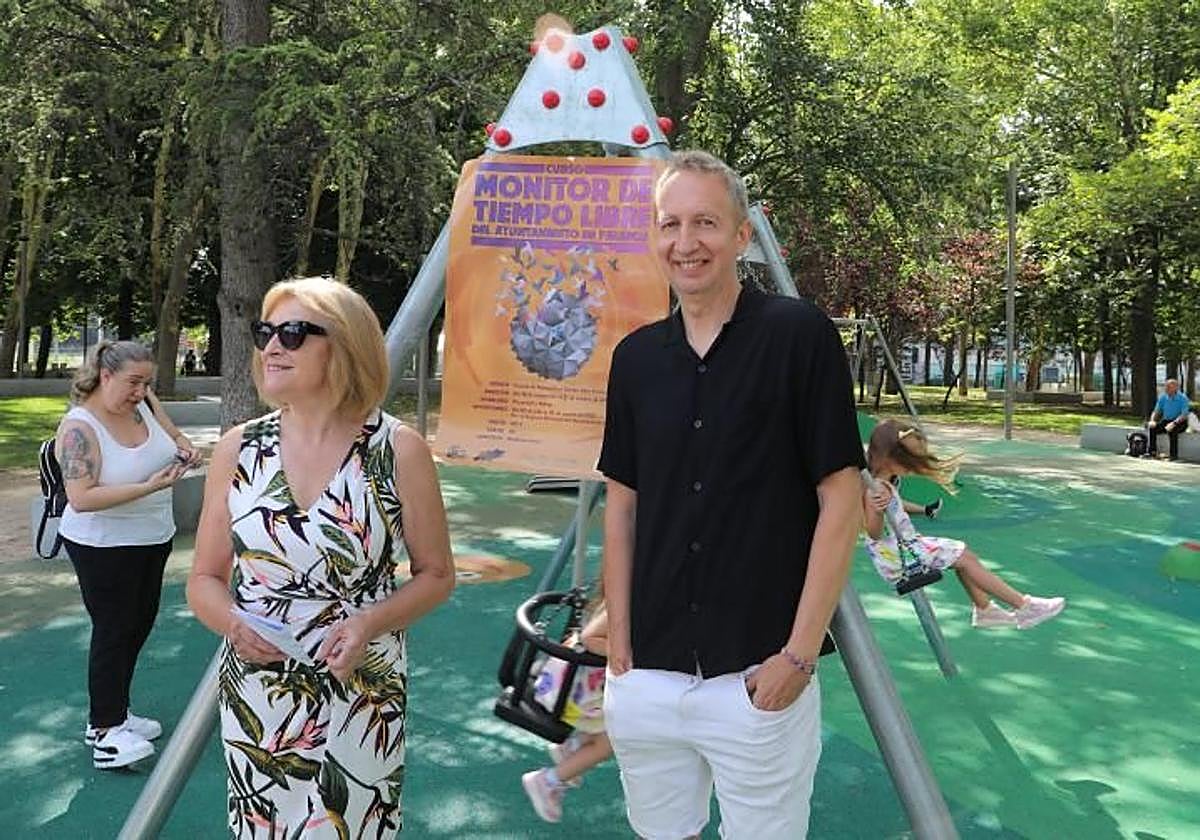 El concejal de Deportes, Orlando Castro, durante la presentación de un curso de monitor de tiempo libre.
