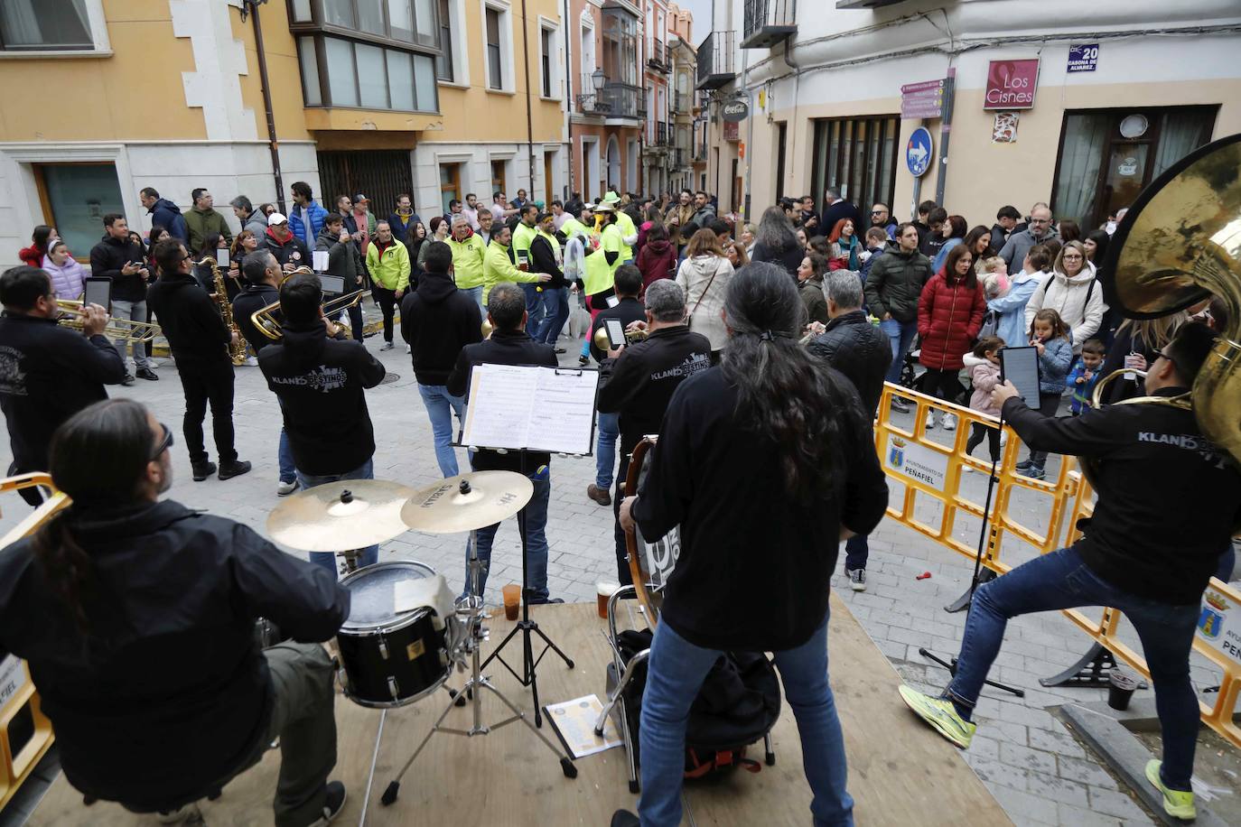 Las charangas de Peñafiel, en imágenes