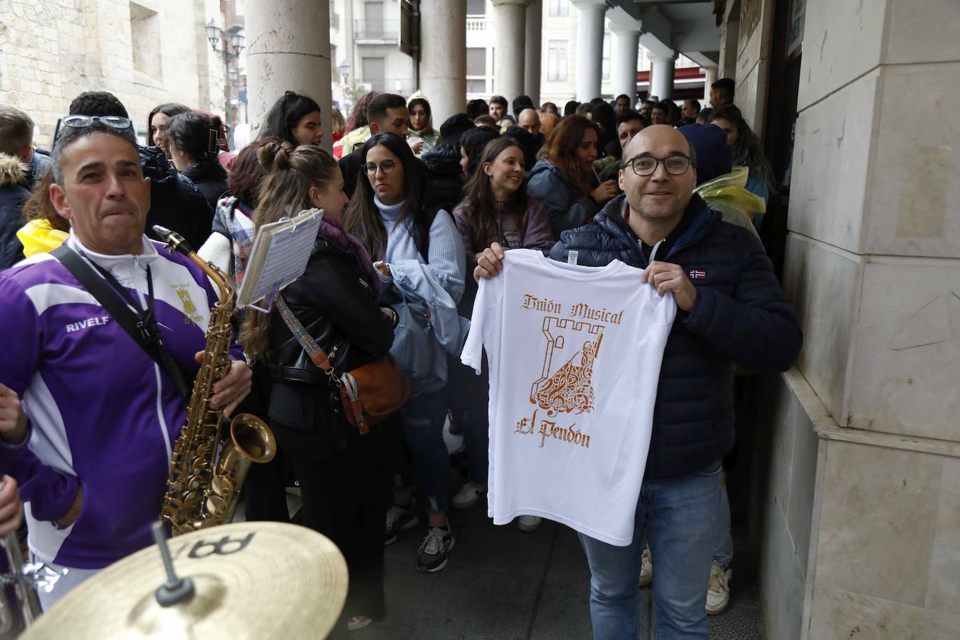 Las charangas de Peñafiel, en imágenes