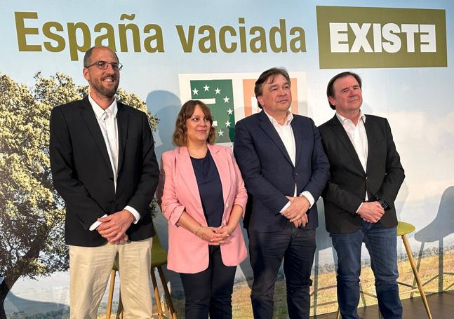 Vanessa García, en la presentación de la plataforma Existe, en la que se incluye Soria ¡Ya!