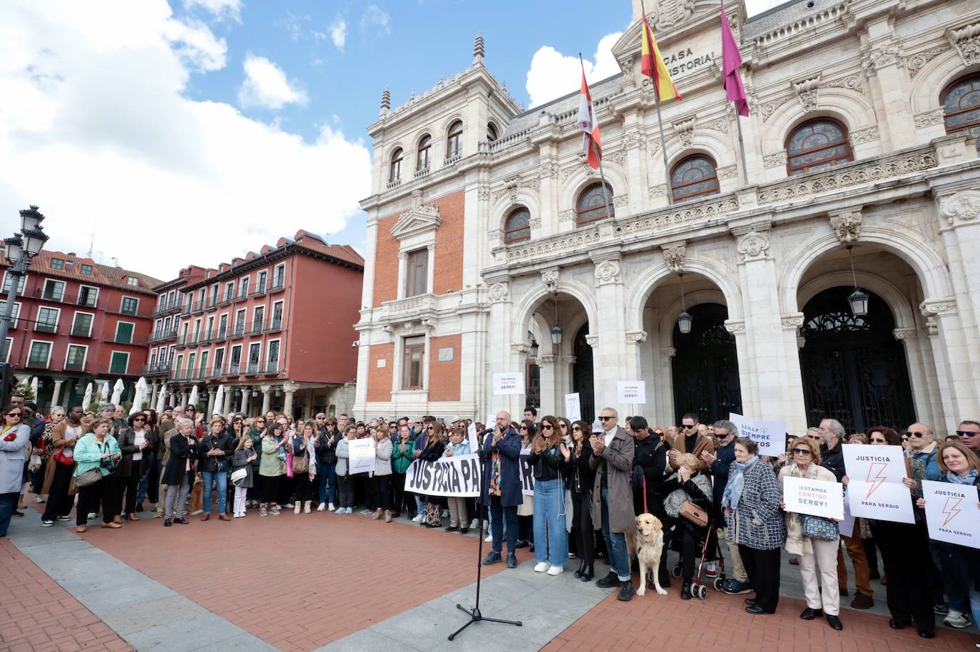 El homenaje a Sergio Delgado en la Plaza Mayor, en imágenes