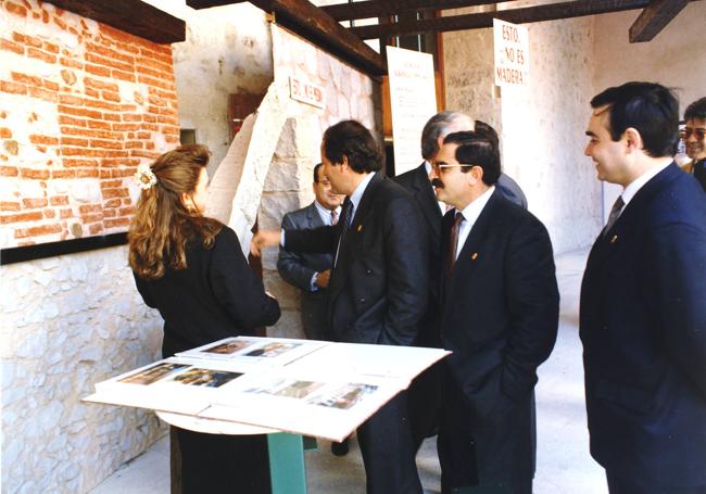 Inauguración de la feria en 1994.