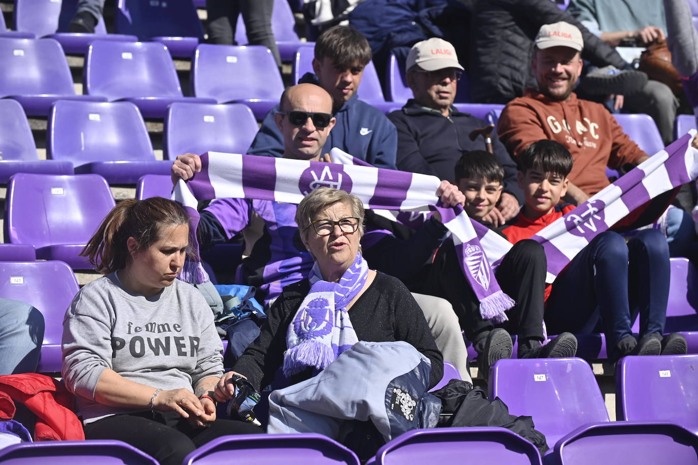 Búscate en la grada del estadio José Zorrilla (4/4)