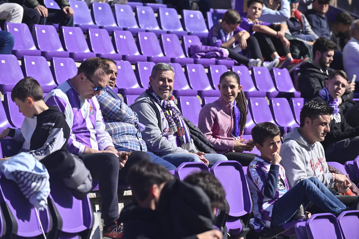 Búscate en la grada del estadio José Zorrilla (4/4)