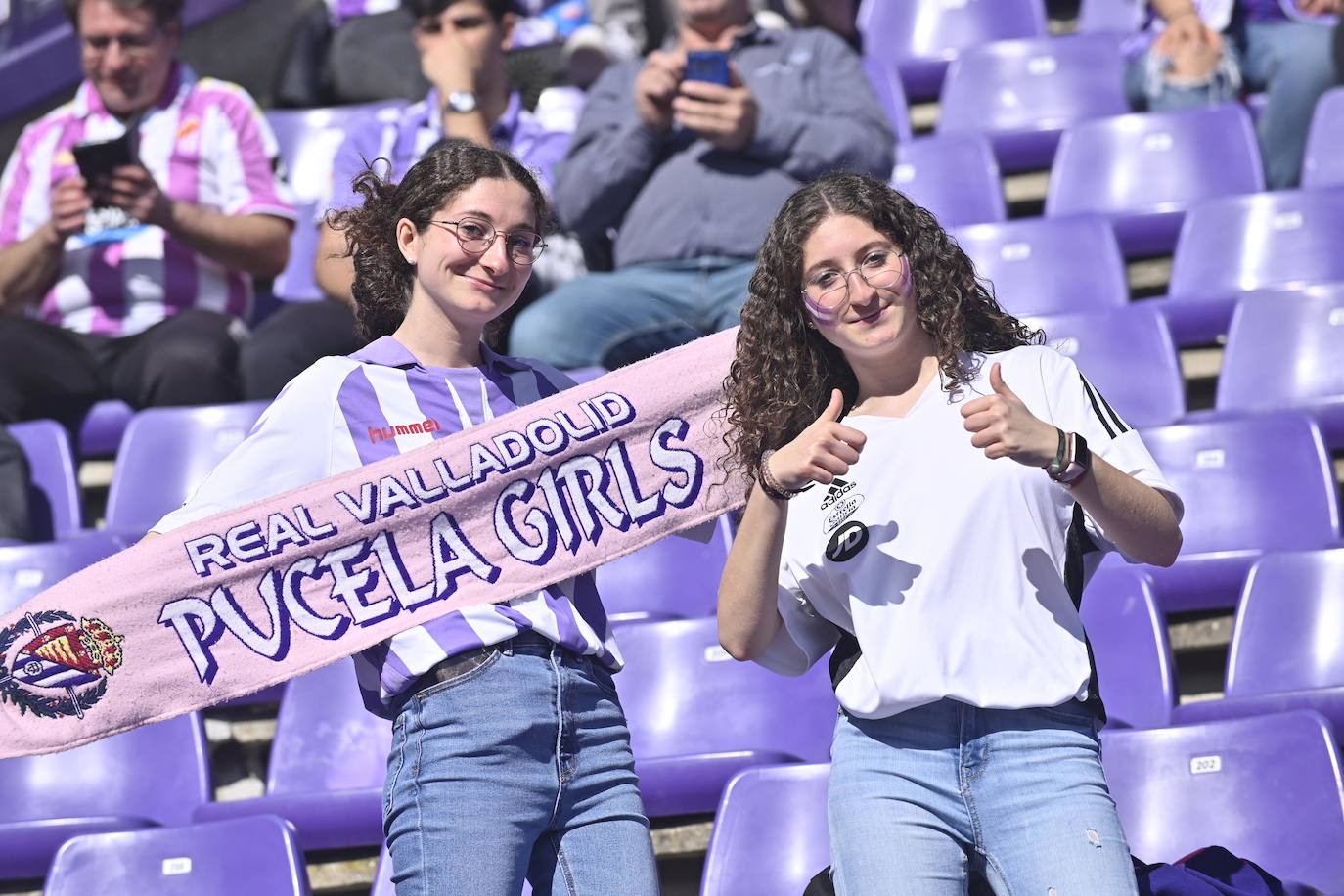 Búscate en la grada del estadio José Zorrilla (2/4)