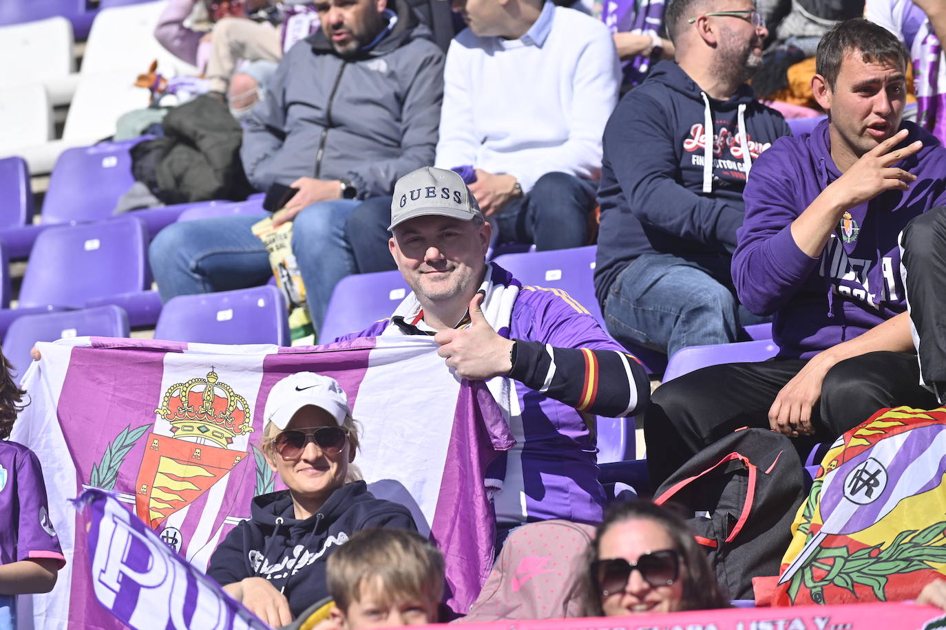 Búscate en la grada del estadio José Zorrilla (3/4)