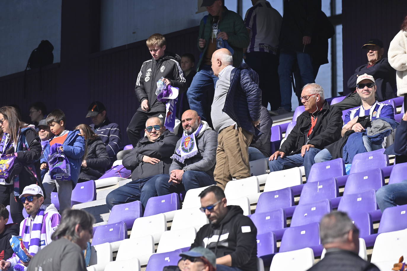 Búscate en la grada del estadio José Zorrilla (3/4)