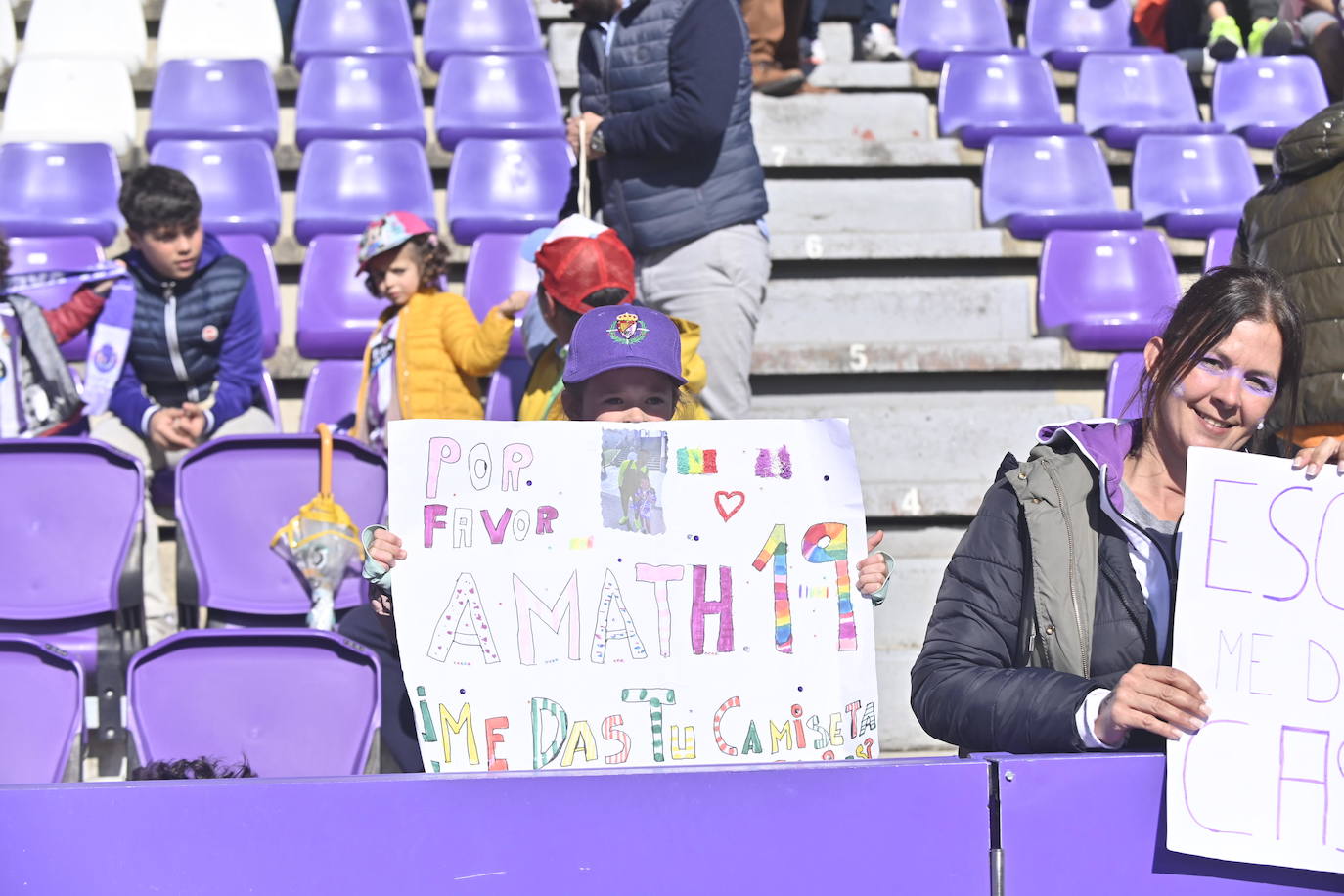 Búscate en la grada del estadio José Zorrilla (3/4)