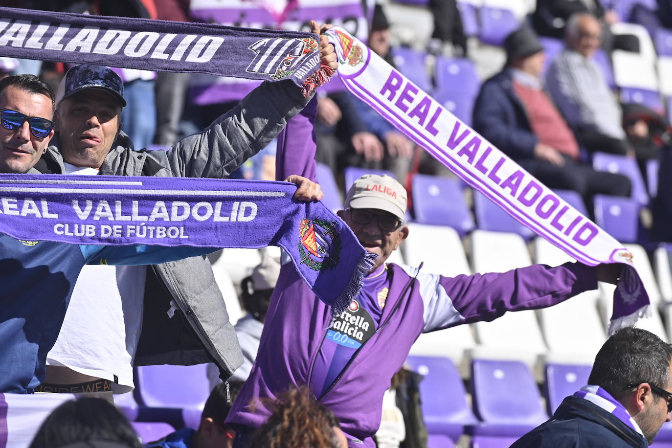 Búscate en la grada del estadio José Zorrilla (3/4)