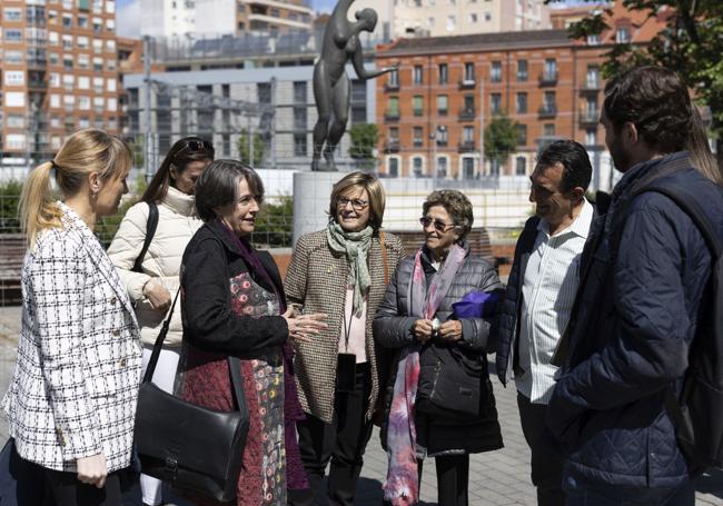 Encuentro con la escultura, una de las celebraciones del 25 aniversario de la inauguración de 'Danzando para la luna'.