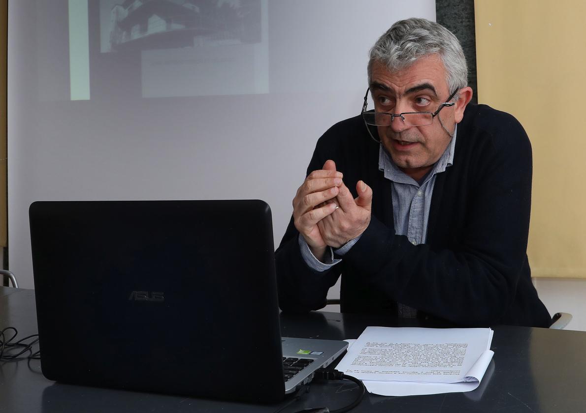 González Delgado, en la presentación de su último libro, el jueves en el Colegio de Arquitectos.