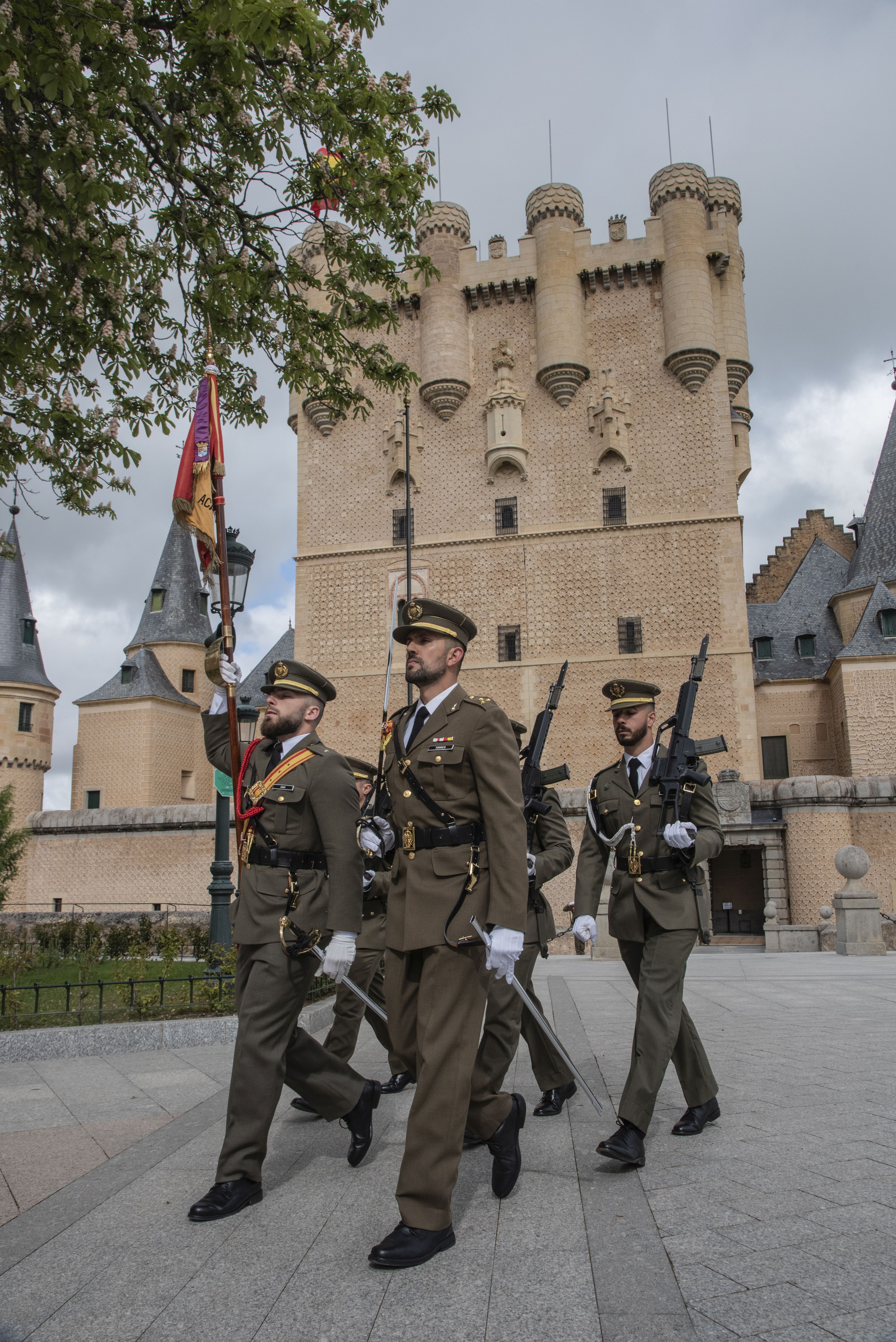 El homenaje a Daoiz y Velarde, en imágenes