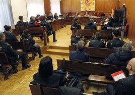 Juicio en una de las salas de vistas del antiguo edificio de los juzgados en Segovia.