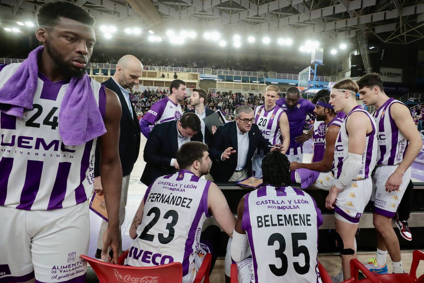 El partido del Real Valladolid Baloncesto contra el Oviedo en imágenes